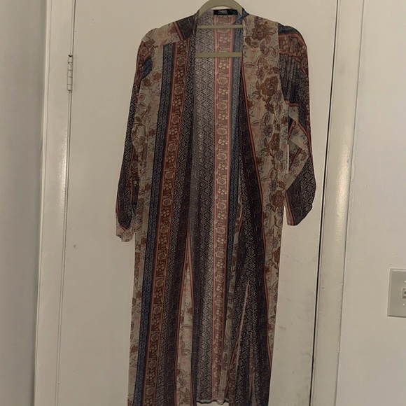 NWT. Woman’s CURE. mesh Kimono in a red / tan floral pattern. Size L. - Picture 9 of 16